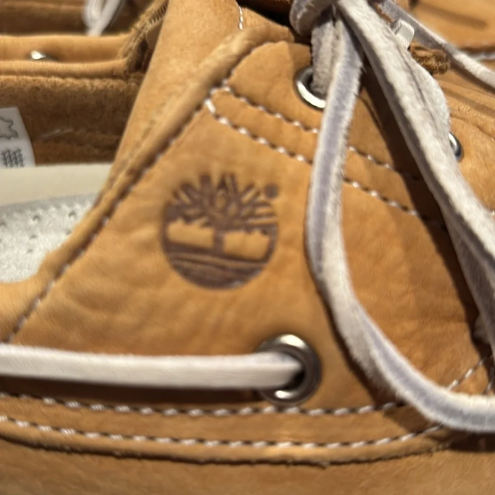 Timberland Classic 2 eye handsewn leather boat shoe size 11.5